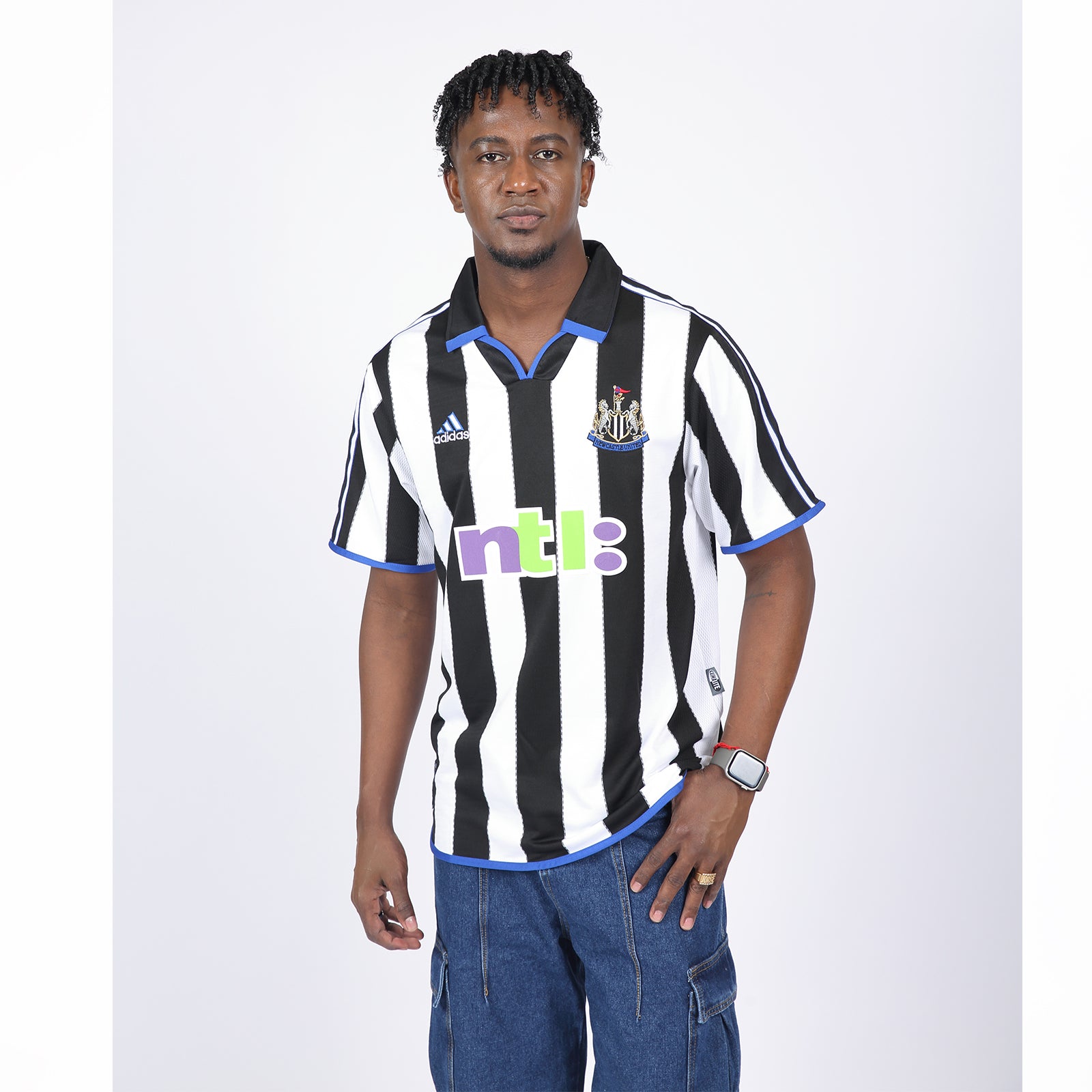 Newcastle / 2000-2001 / Home