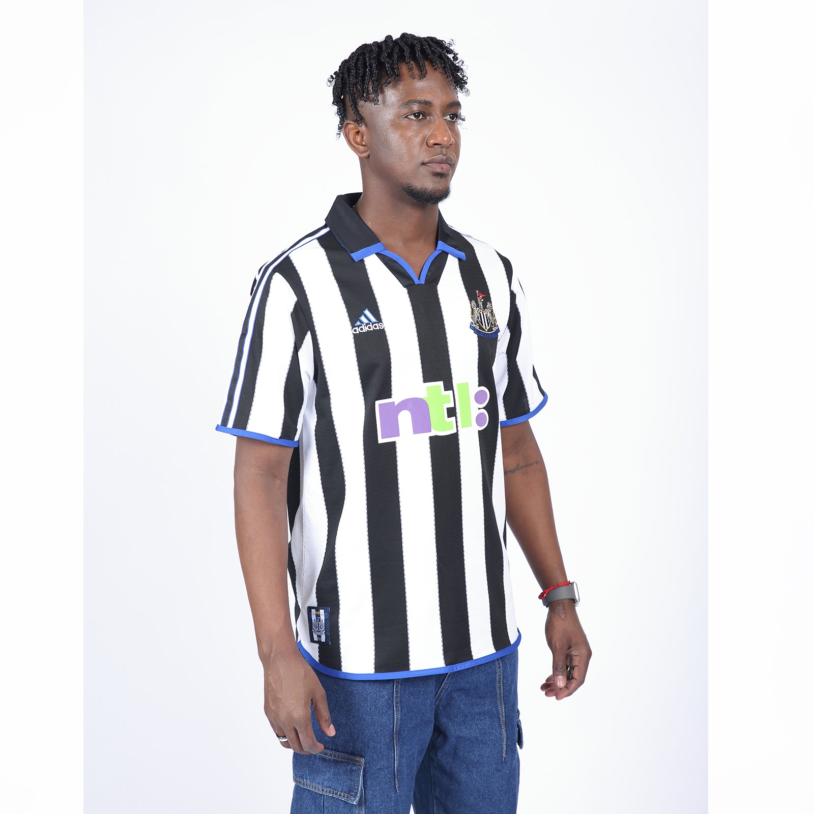 Newcastle / 2000-2001 / Home