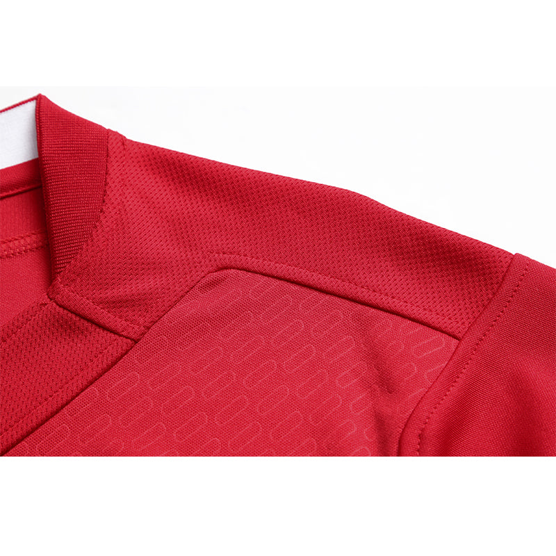 Liverpool / 2005 / Home