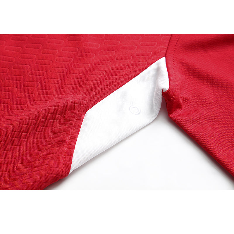 Liverpool / 2005 / Home